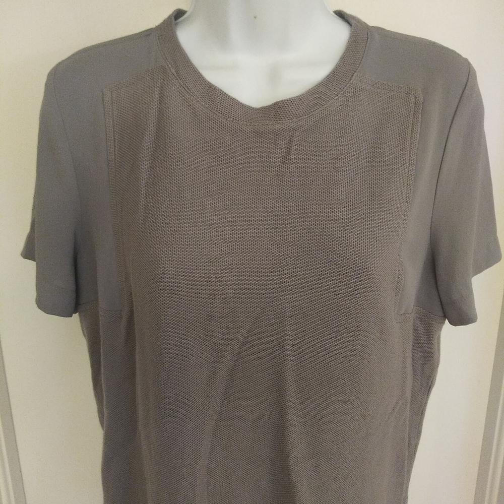 Lou & Grey Short Sleeve Two Tone T Shirt Top - Picture 2 of 6